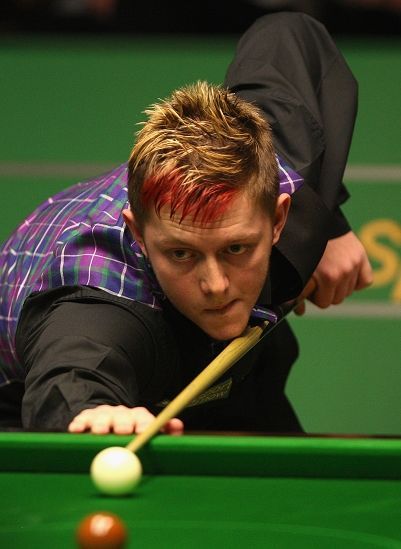 舞台上广受 舞台上广受