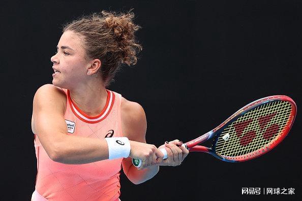 她的发言不 她的发言不