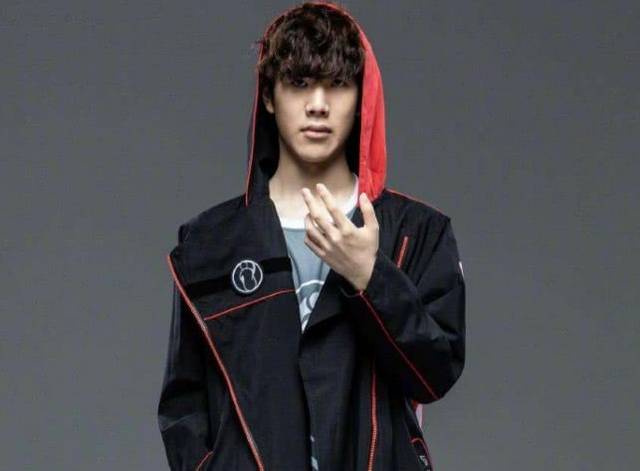 他的每一个 他的每一个