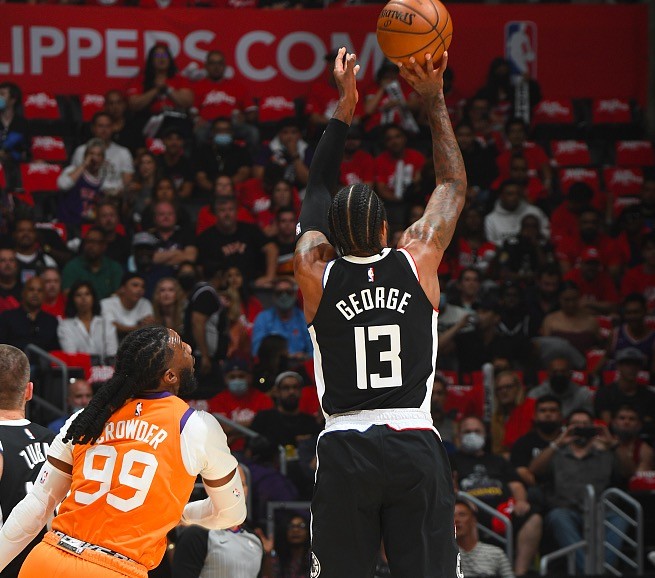 接受某媒体 接受某媒体