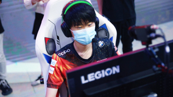 体现在场外 体现在场外