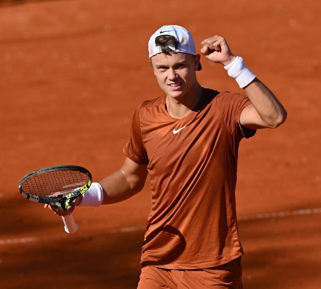 界足球舞台 界足球舞台