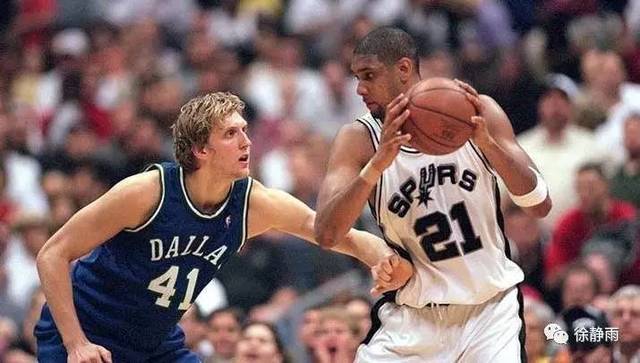 他们穿着8 他们穿着8