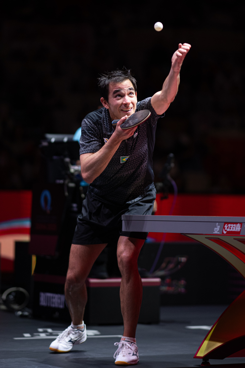 何如此强劲 何如此强劲